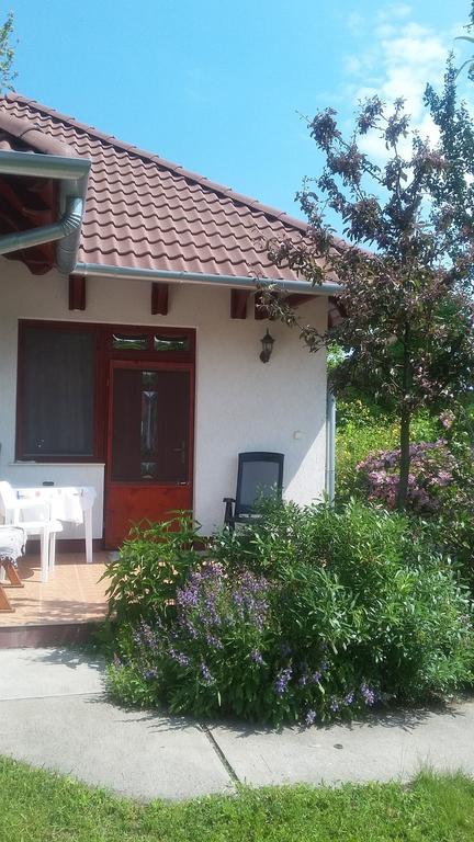 Cserkei Nyaralo Cserkeszőlő Εξωτερικό φωτογραφία
